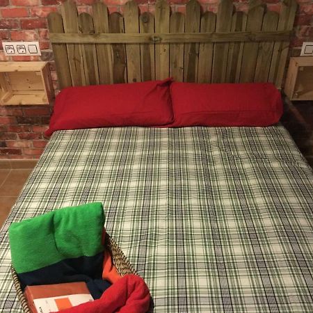 La Línea de la Concepción Room In A Shared Apartment Touching The Border :) المظهر الخارجي الصورة