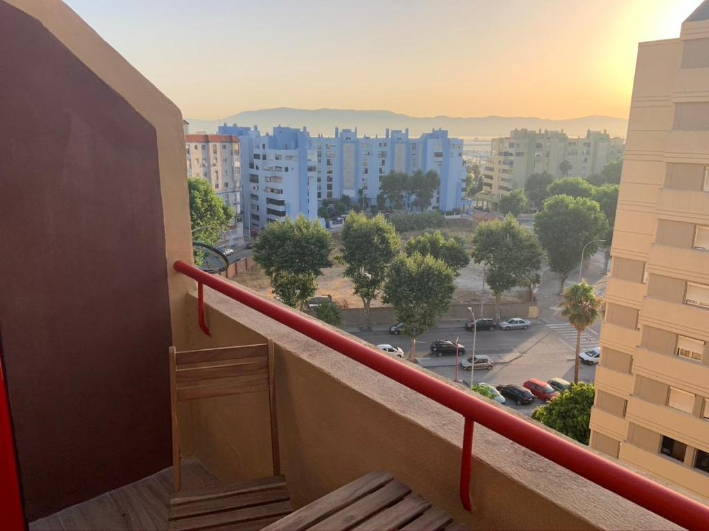 La Línea de la Concepción Room In A Shared Apartment Touching The Border :) المظهر الخارجي الصورة