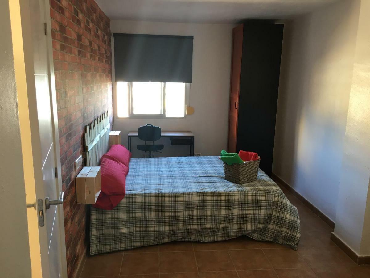 La Línea de la Concepción Room In A Shared Apartment Touching The Border :) المظهر الخارجي الصورة